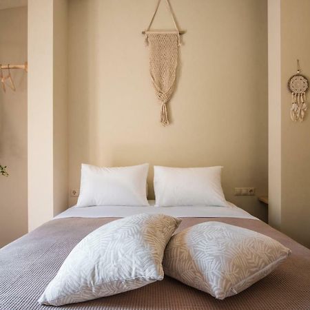 Stone House Near Acropolis - Living Stone Diamond Apartment เอเธนส์ ภายนอก รูปภาพ