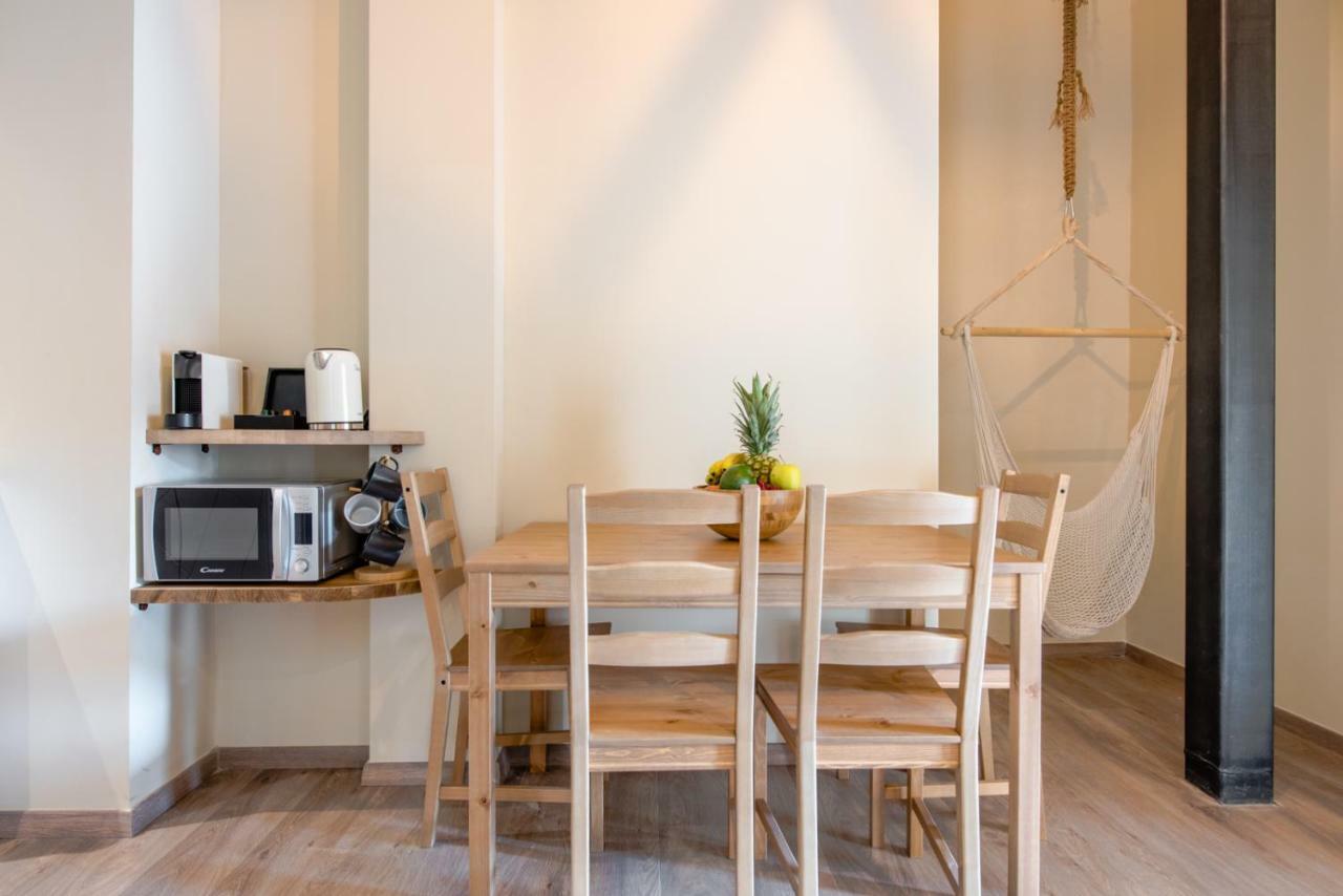 Stone House Near Acropolis - Living Stone Diamond Apartment เอเธนส์ ภายนอก รูปภาพ