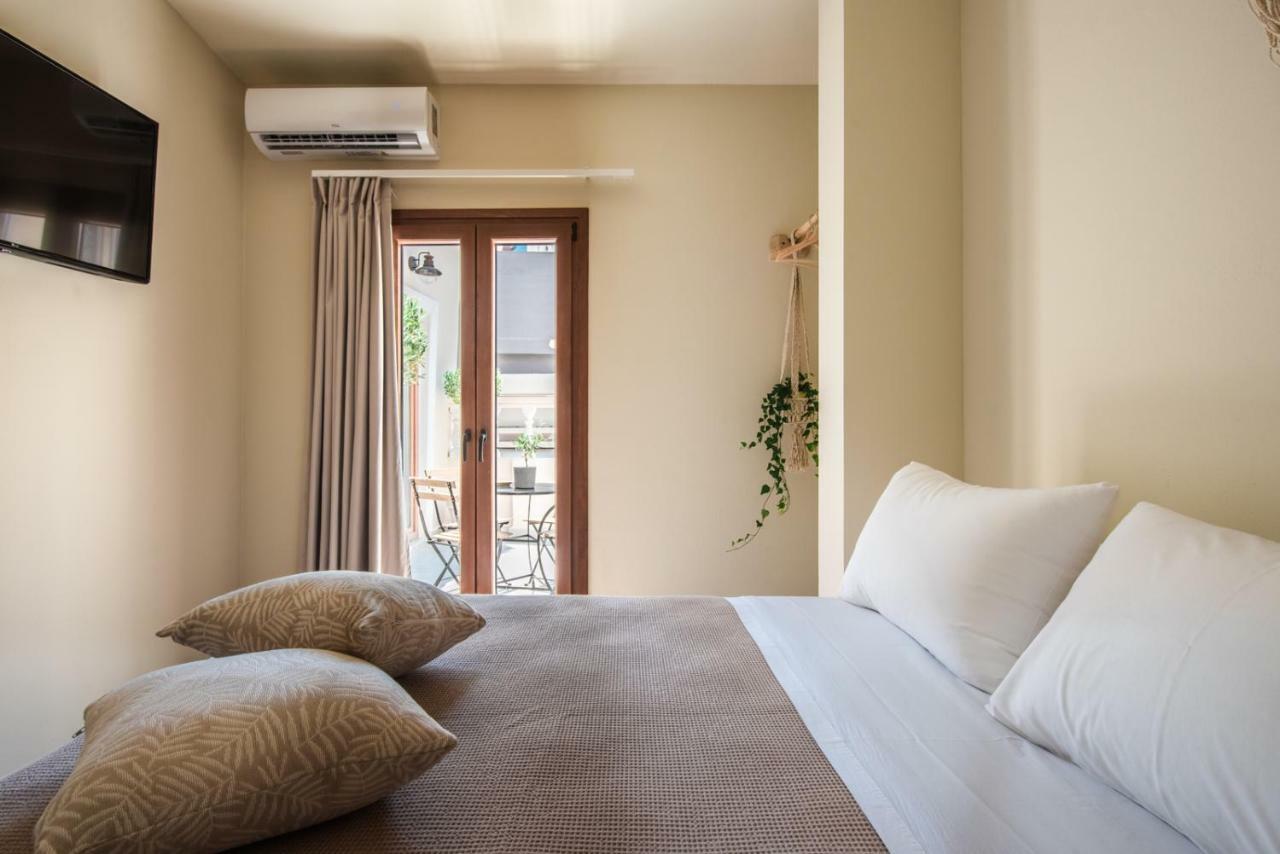 Stone House Near Acropolis - Living Stone Diamond Apartment เอเธนส์ ภายนอก รูปภาพ